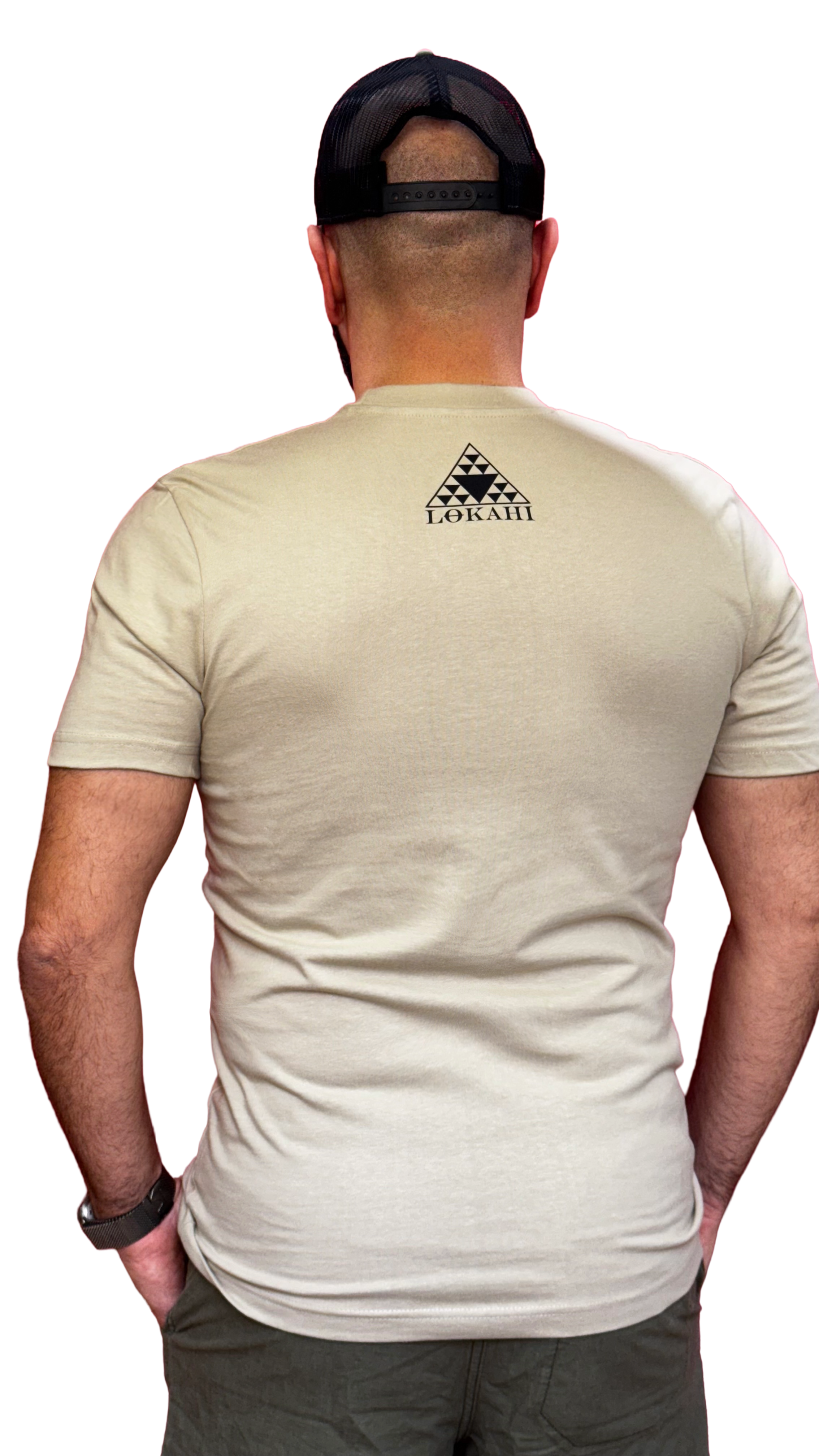 T-shirt Lokahi, vestibiltà normale, scritta verticale.