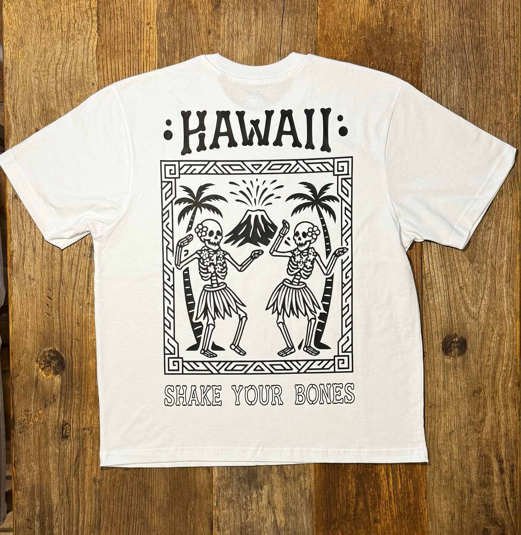 T-shirt Lokahi, Oversize, shake your bones