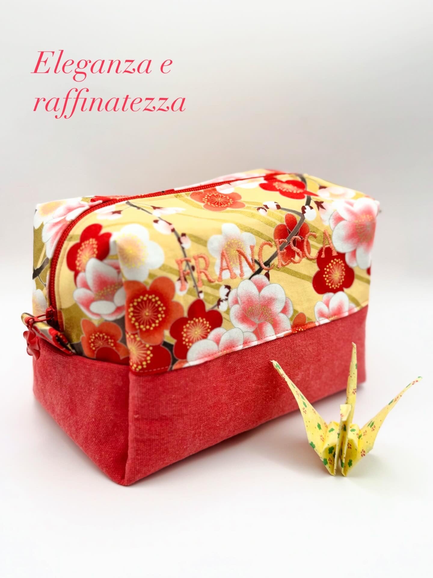 Trousse, fiori di prugno giapponese